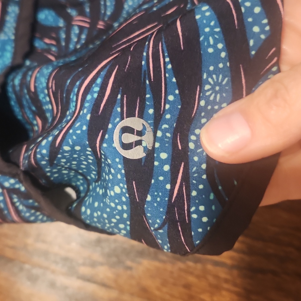 Lululemon Speed Short Size 6 - Picture 3 of 6